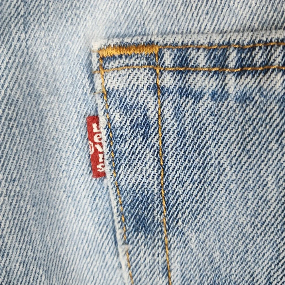 Levis these levi